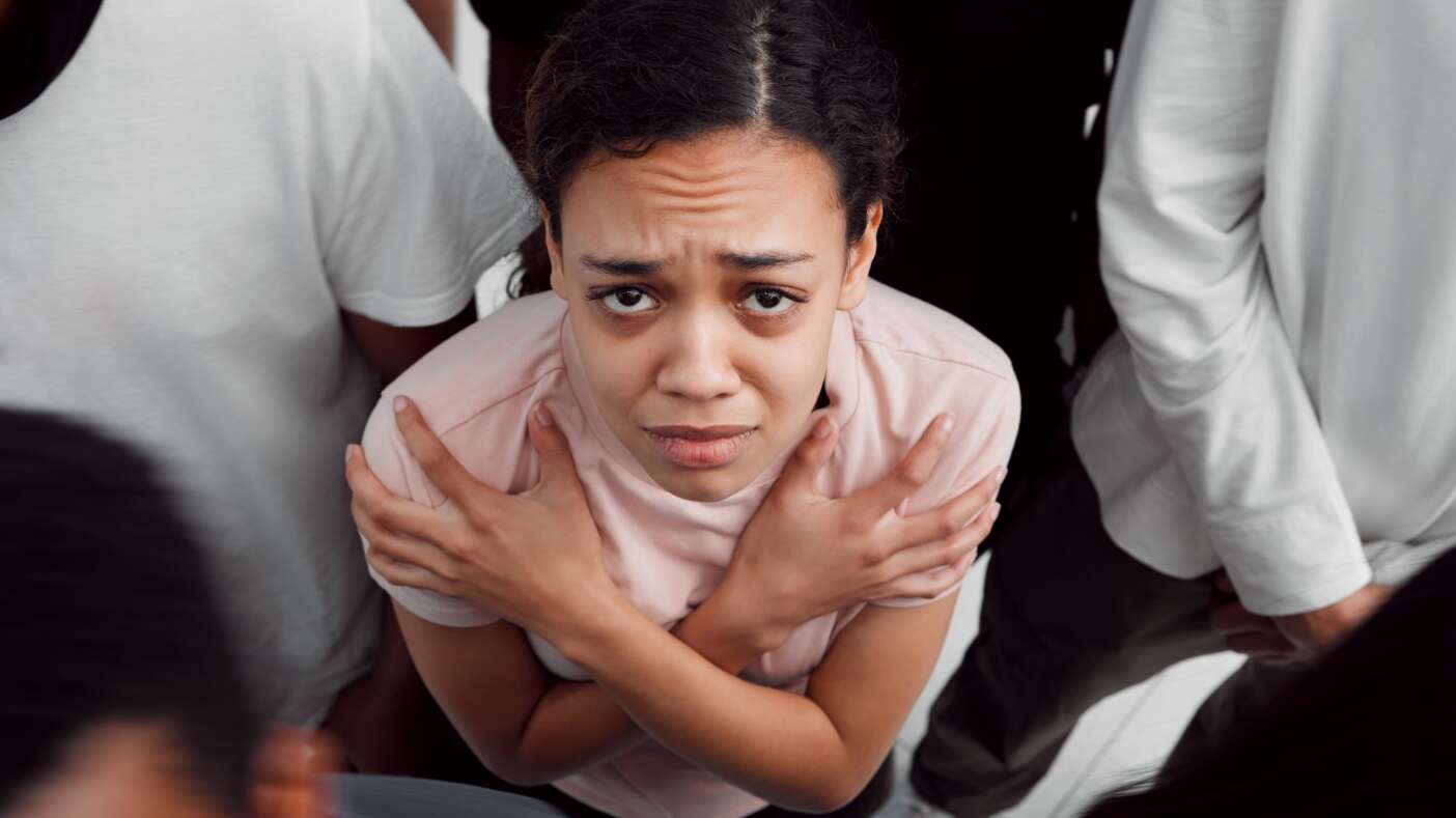 Hypnose et phobie sociale : la solution pour surmonter ses peurs